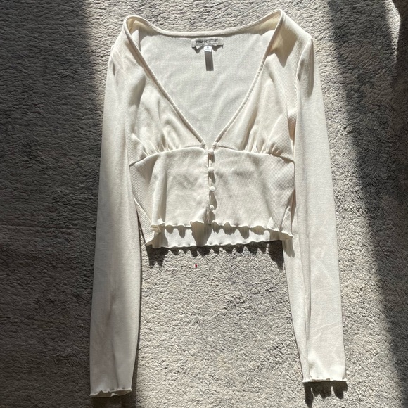 UO Ruby Button-Up Cropped Top - like new - Picture 7 of 8